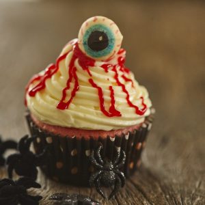 1811 Ghoulish macadamia cupcakes (44)