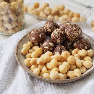 Healthy snack of macadamia nuts