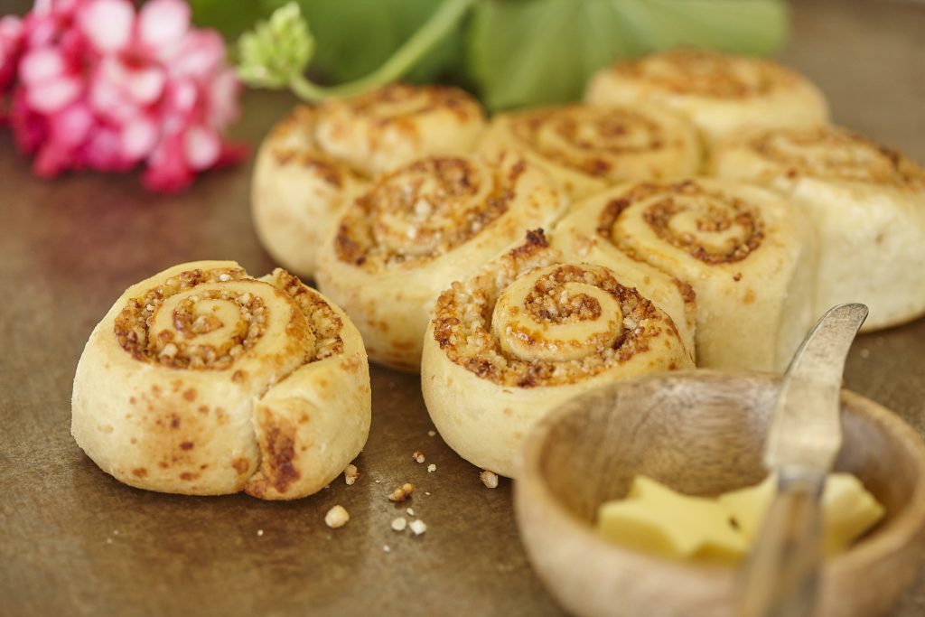 Macadamia brioche buns - Australian Macadamias