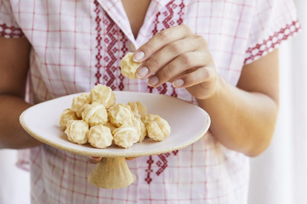 Macadamia Valentine kisses - Australian Macadamias
