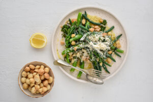 sautéed broccolini with macadamias