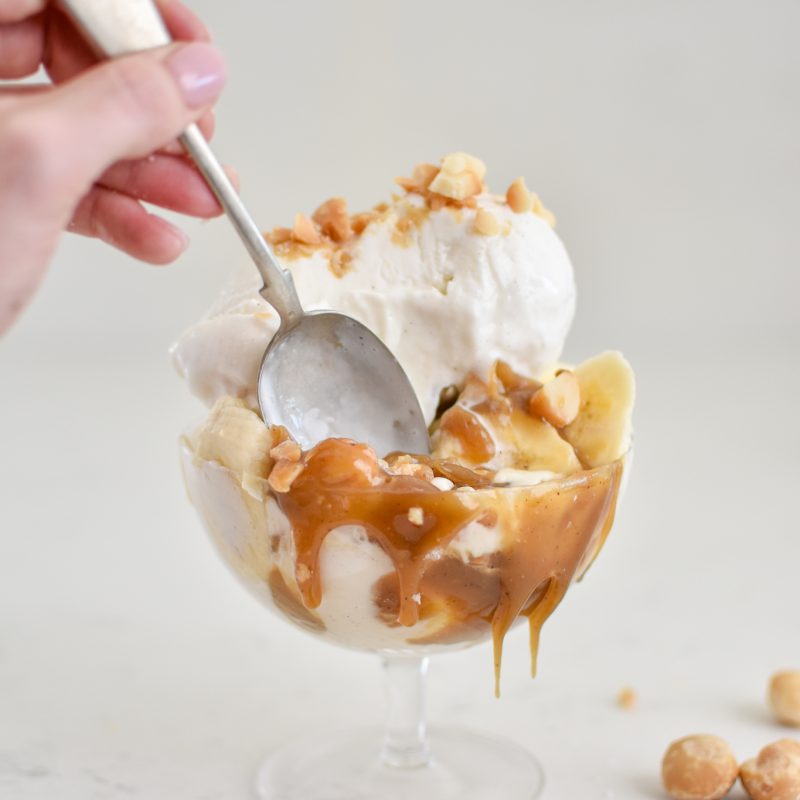 Macadamia caramel sundae