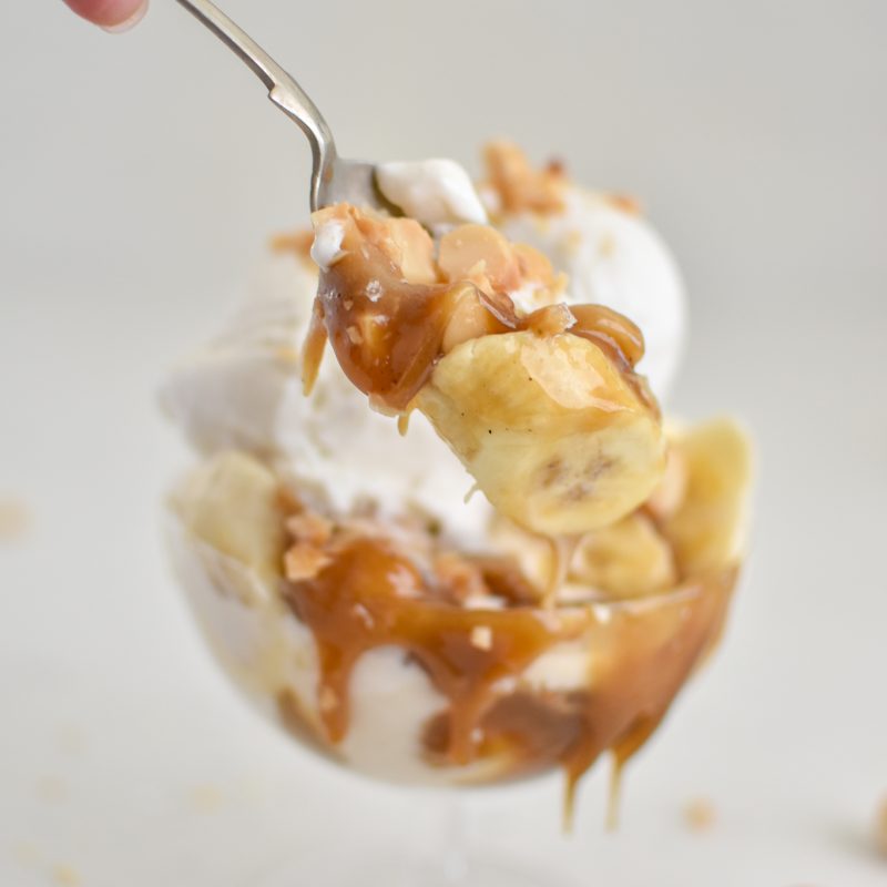 Macadamia, Banana & Salted Caramel Sundae