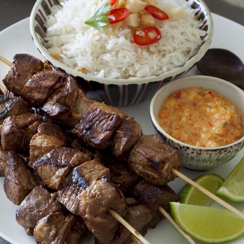 Make your own macadamia and chilli dipping sauce