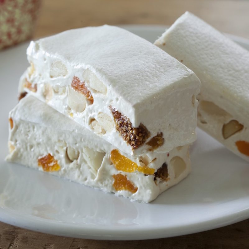 1303 Macadamia nougat 3