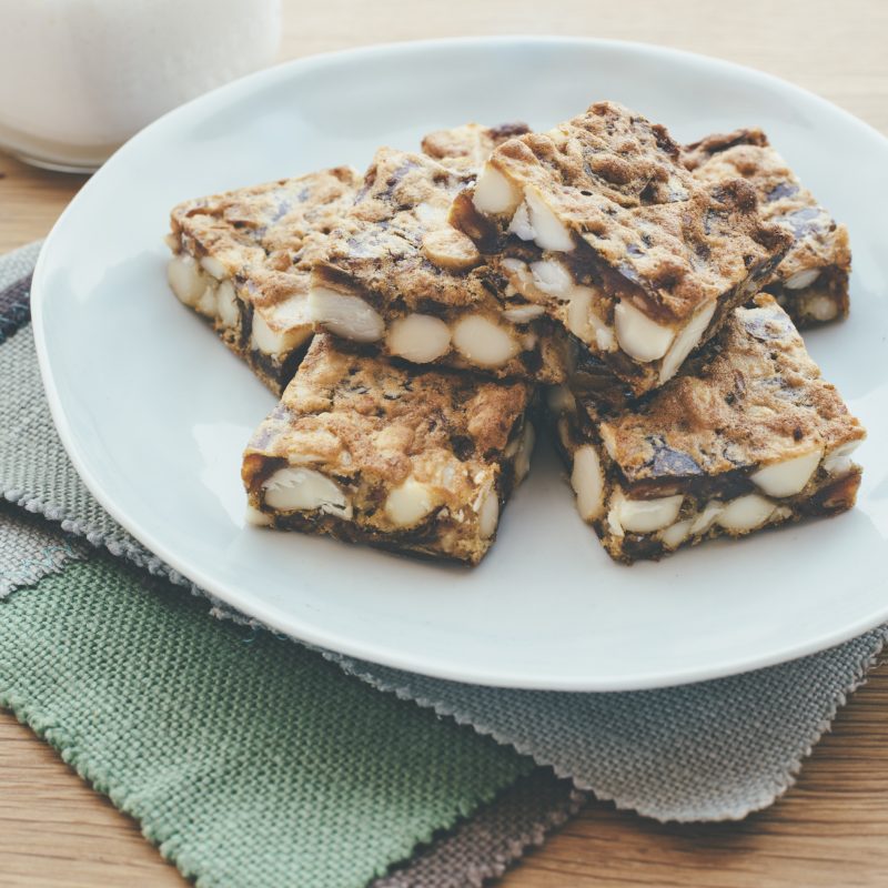 date & macadamia slice recipe