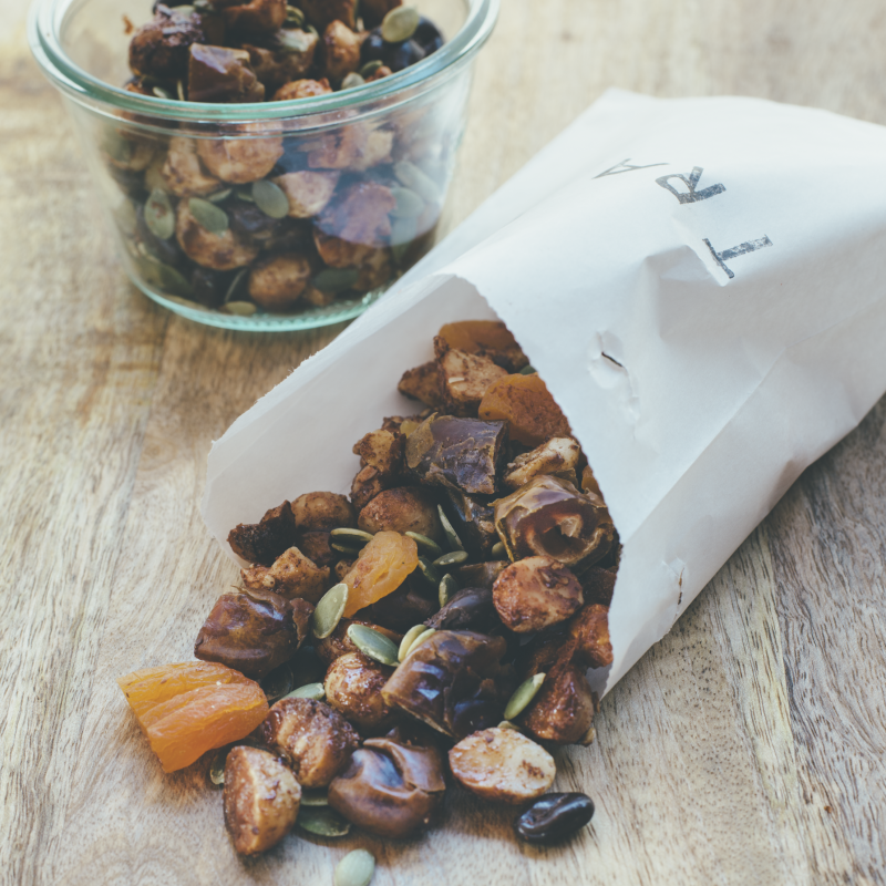 Macadamia trail mix