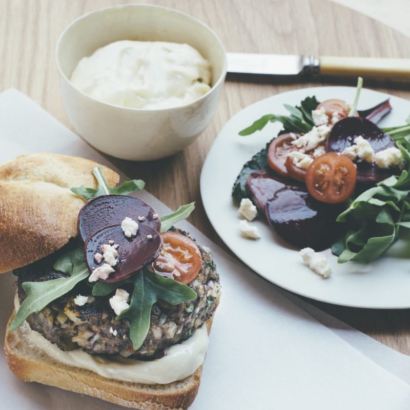 1409-chargrilled-lamb-and-macadamia-burger-with-macadamia-aioli