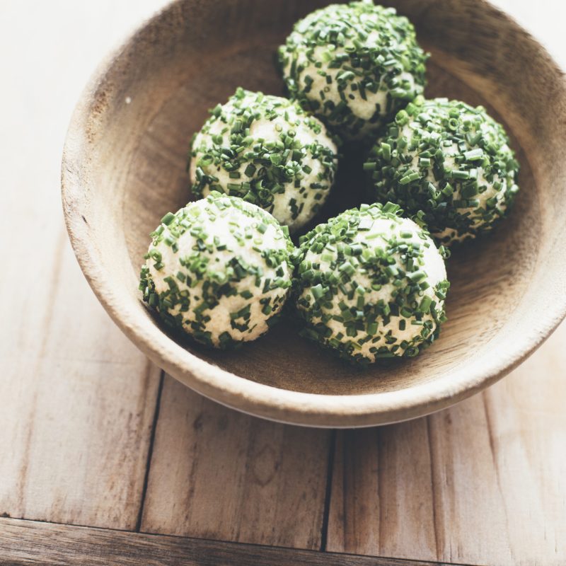 Macadamia cheese chive balls