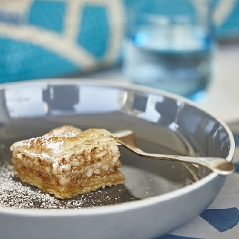 Macadamia baklava