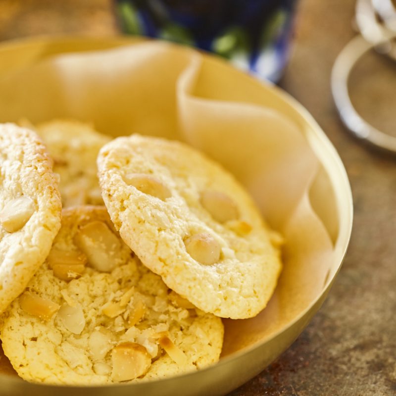 1811 Middle Eastern macadamia cookies (12)