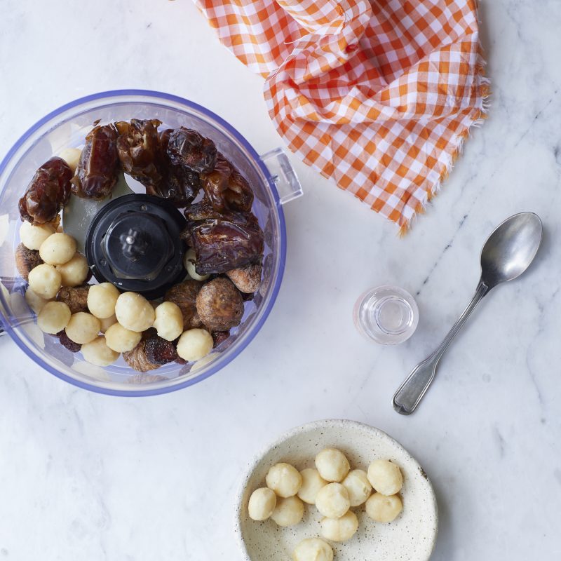 2002 White chocolate covered macadamia bliss balls and whole macadamias - step 2