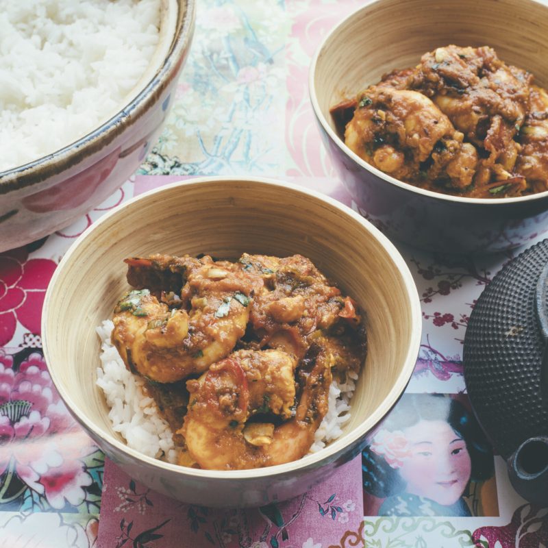 Fragrant prawn and macadamia curry