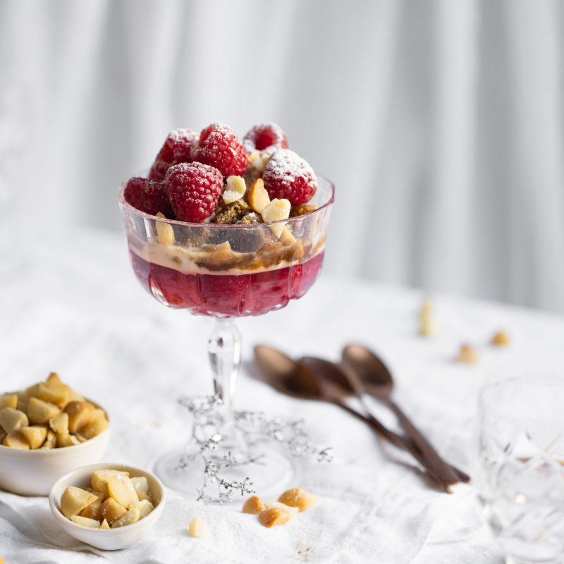 Macadamia gingerbread and raspberry trifle