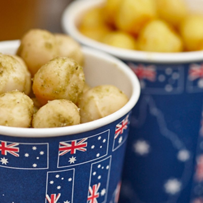 green-and-gold-macadamias